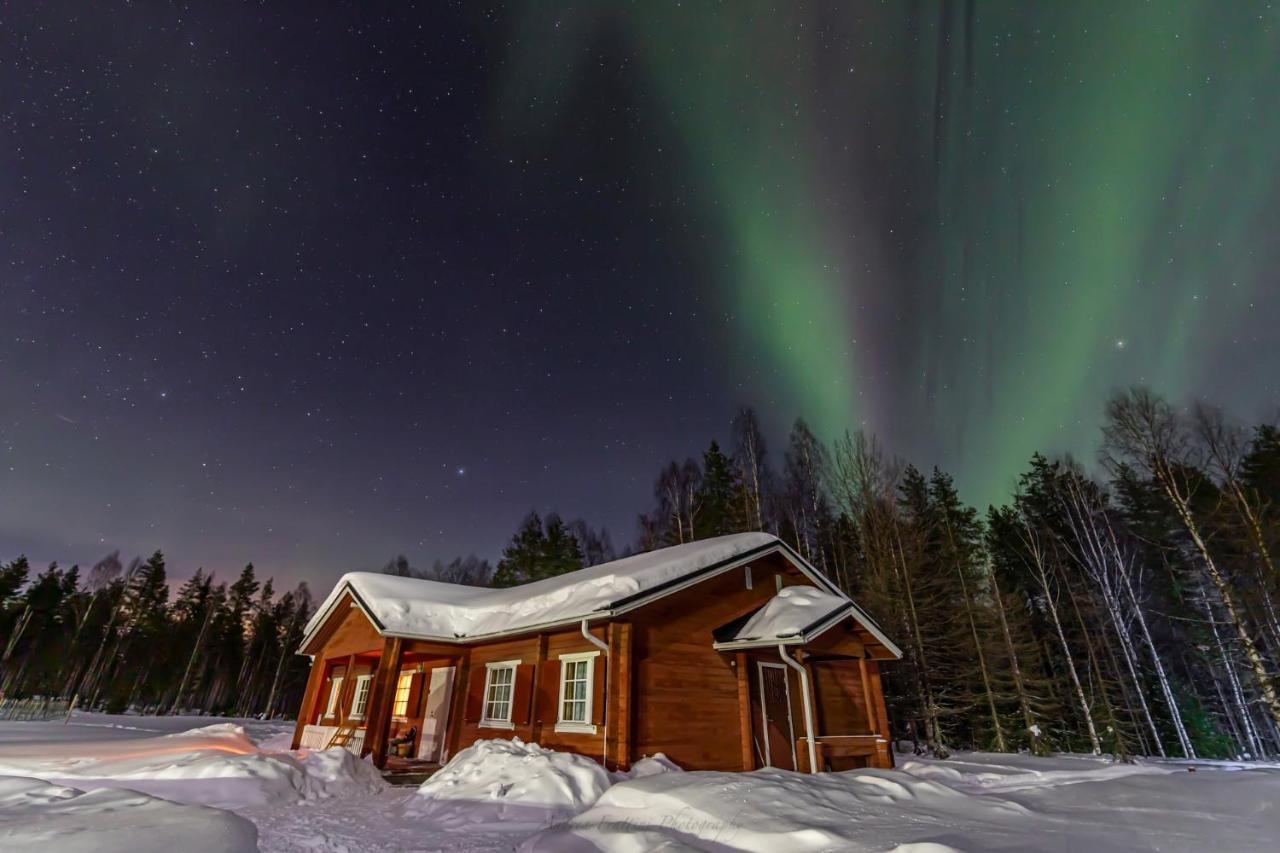 Old Pine Husky Lodge Sompujarvi Exterior foto
