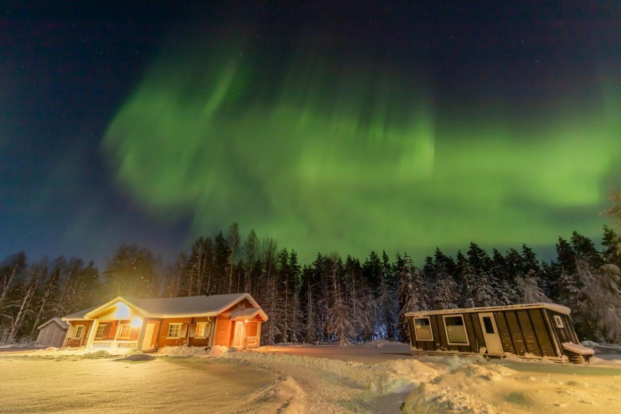 Old Pine Husky Lodge Sompujarvi Exterior foto